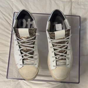 P448 White, Cream and with Silver, Gold and Bronze Sneakers Women’s 40/9.5